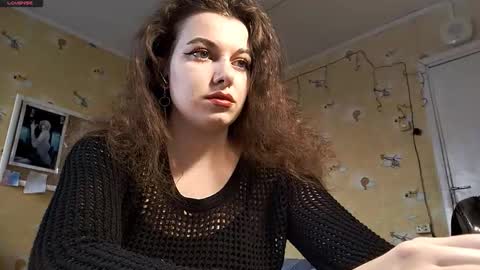 Snapshot of serafinayurick chatting on 5, 2, 2026 May online show from 5, 2, 2026