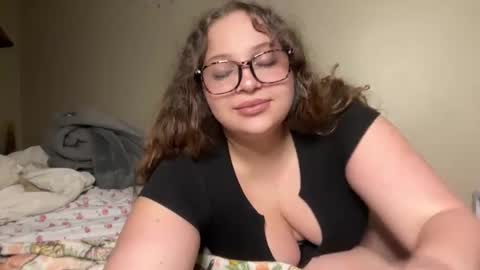 Snapshot of seraphinavelvet chatting on 23, 5, 2026 Seraphina online show from 23, 5, 2026