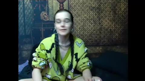 Snapshot of seraphinmunster chatting on 1, 7, 2026 Seraphin Munster online show from 1, 7, 2026