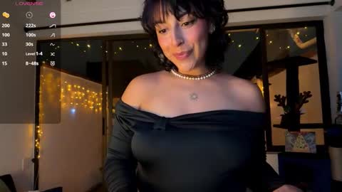 Snapshot of seraphsinner chatting on 21, 12, 2025 Seraphsinner online show from 21, 12, 2025
