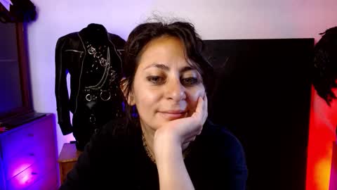 Snapshot of serena_xyz chatting on 21, 9, 2025 Serena Xyz online show from 21, 9, 2025