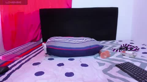 serenawilliam_ online show from 15, 11, 2025