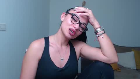 SereneSophi online show from 5, 3, 2025