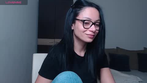 SereneSophi online show from 15, 3, 2026