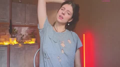 Hey Guys and Girls non-binary personalities  Im Sereta online show from 15, 11, 2025