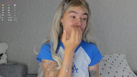 Snapshot of sergantt53 chatting on 30, 9, 2025 Ariana online show from 30, 9, 2025