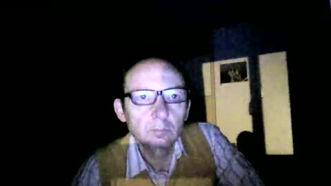 Snapshot of serrano49 chatting on 25, 10, 2025 serrano49 online show from 25, 10, 2025