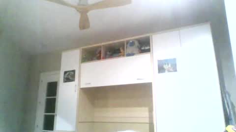 Snapshot of serrano49 chatting on 16, 12, 2025 serrano49 online show from 16, 12, 2025