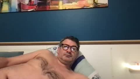 sesamechris92 online show from 9, 1, 2025