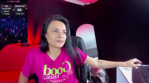 Snapshot of sesymilf chatting on 26, 9, 2025 LUCERO online show from 26, 9, 2025