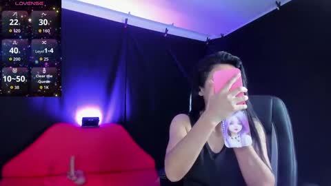 Snapshot of sesymilf chatting on 1, 10, 2025 LUCERO online show from 1, 10, 2025