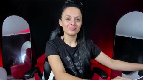 Snapshot of sesymilf chatting on 7, 11, 2025 LUCERO online show from 7, 11, 2025