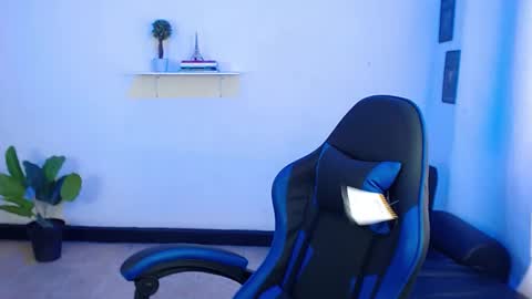 Snapshot of setthomas chatting on 18, 9, 2025 Thomas online show from 18, 9, 2025