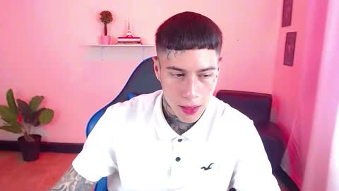 Snapshot of setthomas chatting on 16, 10, 2025 Thomas online show from 16, 10, 2025