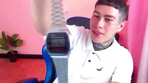 Snapshot of setthomas chatting on 20, 10, 2025 Thomas online show from 20, 10, 2025