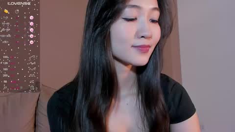 Snapshot of seulbi chatting on 27, 9, 2025 Sana online show from 27, 9, 2025