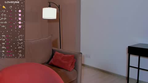 Snapshot of seulbi chatting on 30, 9, 2025 Sana online show from 30, 9, 2025