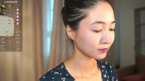 Snapshot of seulbi chatting on 26, 11, 2025 Sana online show from 26, 11, 2025