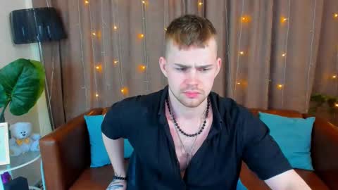 Snapshot of sevans14 chatting on 7, 1, 2025 SevanS14 online show from 7, 1, 2025