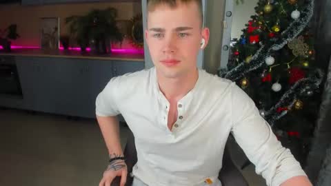 Snapshot of sevans14 chatting on 9, 1, 2025 SevanS14 online show from 9, 1, 2025