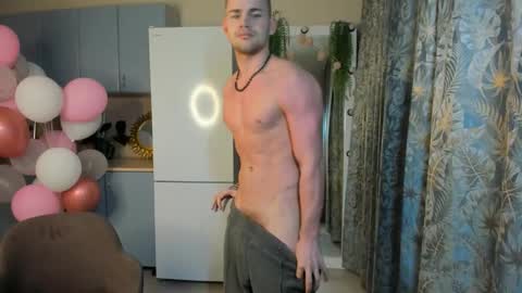 Snapshot of sevans14 chatting on 25, 2, 2025 SevanS14 online show from 25, 2, 2025