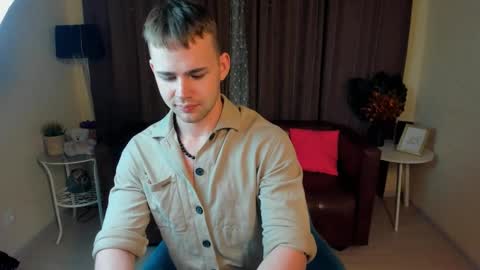 Snapshot of sevans14 chatting on 28, 2, 2025 SevanS14 online show from 28, 2, 2025