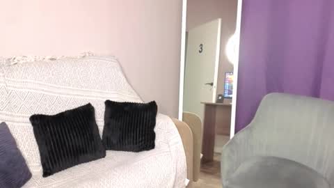 Snapshot of sevans14 chatting on 22, 10, 2025 SevanS14 online show from 22, 10, 2025