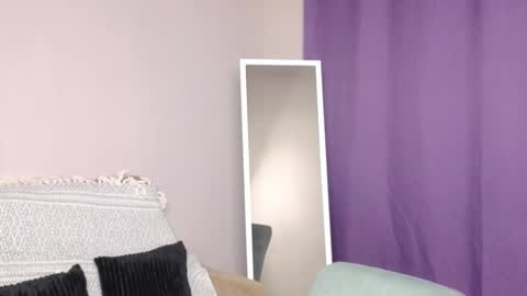 Snapshot of sevans14 chatting on 25, 10, 2025 SevanS14 online show from 25, 10, 2025