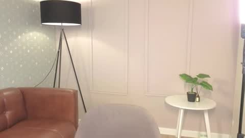 Snapshot of sevans14 chatting on 19, 11, 2025 SevanS14 online show from 19, 11, 2025