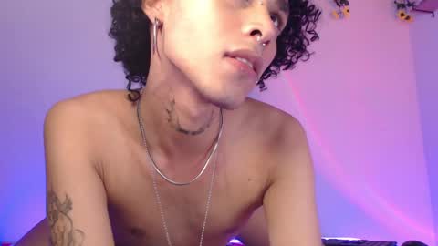 Alexis online show from 8, 3, 2025