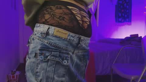 Alexis online show from 19, 10, 2025