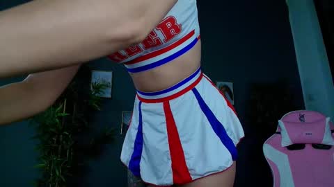 Snapshot of seven_sinsss chatting on 14, 12, 2025 seven_sinsss online show from 14, 12, 2025