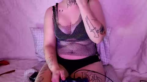 Sydney Mae online show from 5, 12, 2024