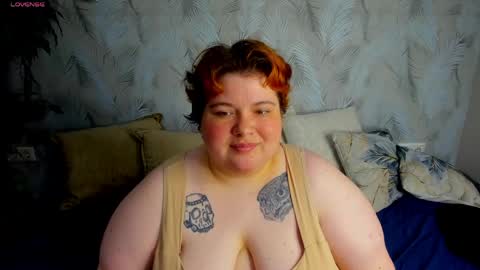 Snapshot of sew_sunny chatting on 14, 4, 2026 Sew online show from 14, 4, 2026