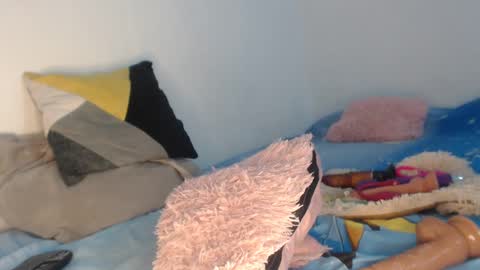 Snapshot of sex_forever77 chatting on 9, 10, 2025 Karol y antony online show from 9, 10, 2025