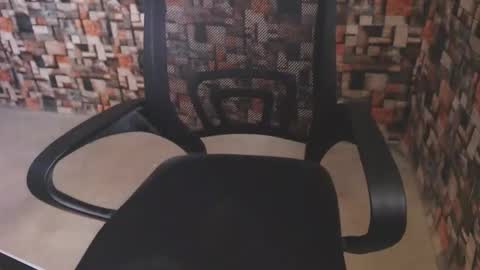 arnold online show from 4, 10, 2025