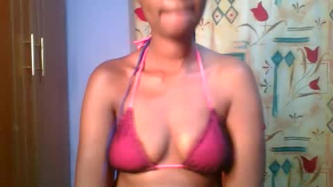 Snapshot of sexie_curvie chatting on 25, 11, 2025 Maggie online show from 25, 11, 2025