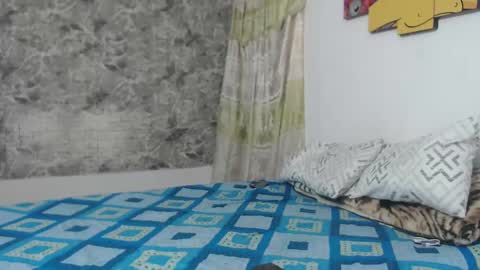 Snapshot of sexincompany chatting on 10, 12, 2024 monserat y thony online show from 10, 12, 2024