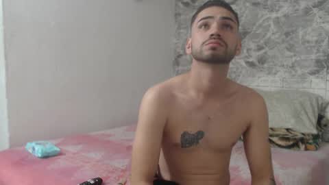 Snapshot of sexincompany chatting on 14, 1, 2025 monserat y thony online show from 14, 1, 2025