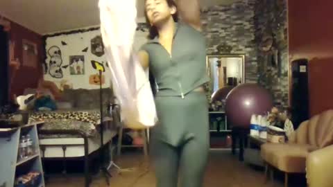 sexiwhiskey699 online show from 5, 10, 2025