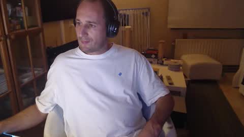 Snapshot of sexlobo1 chatting on 30, 10, 2025 Sexlobo online show from 30, 10, 2025