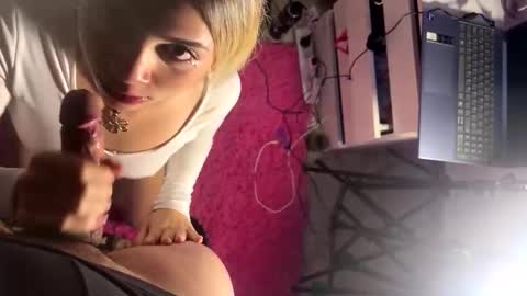 Snapshot of sexsummerr chatting on 5, 6, 2026 HI Privates are OPEN online show from 5, 6, 2026