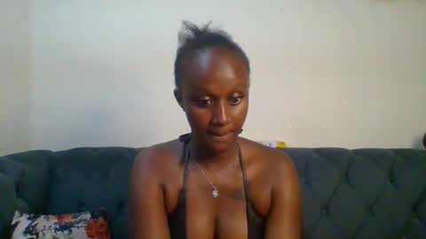 Snapshot of sexsy_sally chatting on 8, 3, 2025 sexsysally online show from 8, 3, 2025