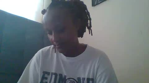 Snapshot of sexsy_sally chatting on 14, 12, 2025 sexsysally online show from 14, 12, 2025