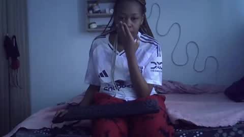 Snapshot of sexxxycj chatting on 18, 12, 2025 SexxxyCj online show from 18, 12, 2025