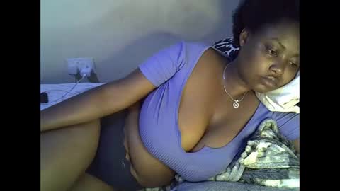 Snapshot of sexxy_mish chatting on 22, 10, 2025 sexxy_mish online show from 22, 10, 2025