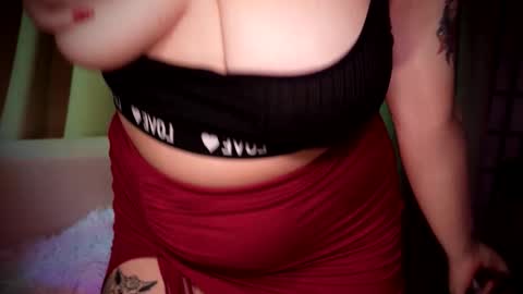 Snapshot of sexxy_vixen chatting on 17, 10, 2025 Lexy online show from 17, 10, 2025