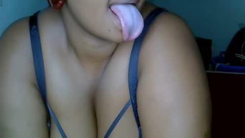 Snapshot of sexxyneil_ chatting on 29, 9, 2025 sexxyneil_ online show from 29, 9, 2025