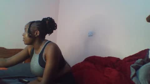 sexxypie7 online show from 14, 12, 2025