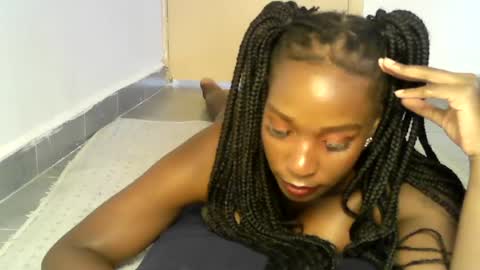 Snapshot of sexy_africana05 chatting on 14, 7, 2026 sexy_africana05 online show from 14, 7, 2026